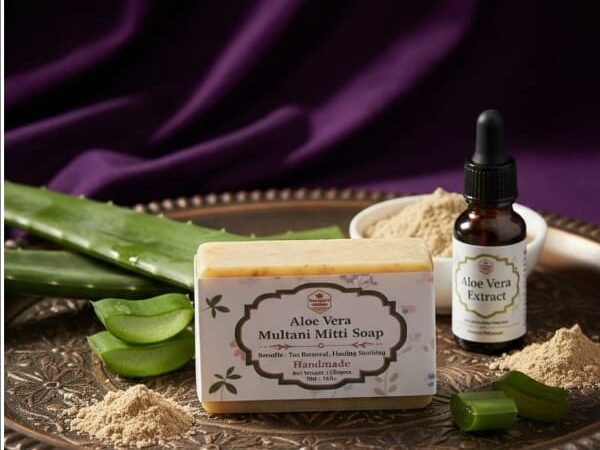 Saanggavi Naturals Aloe Vera & Multani Mitti Soap | Soap