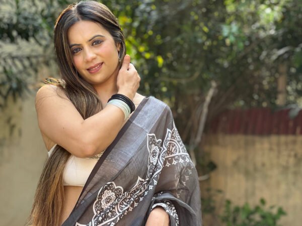 Black and White Pure Cotton Linen Saree with Intricate Floral Design and Tassels on Edges | Crown Fashion