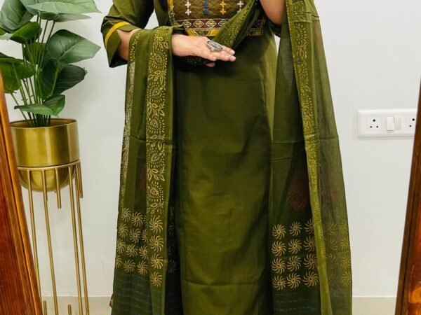 Olive Green 3-Piece Set with Traditional Sun-Motif Dupatta | Komal Collection