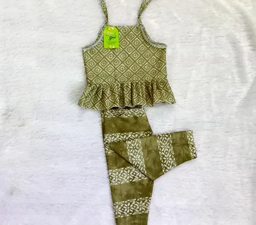 Baby girls cotton clothing set top and pant | Mom and me