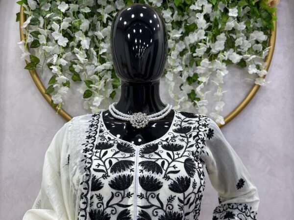 Elegant Chanderi Suit Set with Sequins Work & Lace Dupatta – 5000 Series | BRAD LEEZO