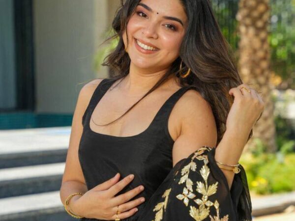 Elegant Chinon Silk Suit Set with Sequins Work – 5000 Series | BRAD LEEZO