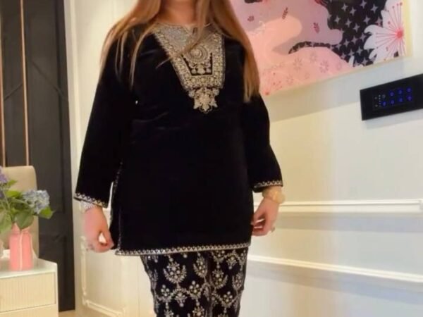 Women’s Viscose Velvet Thread & Sequence Work Kurta Pant Set with Net Dupatta | BRAD LEEZO