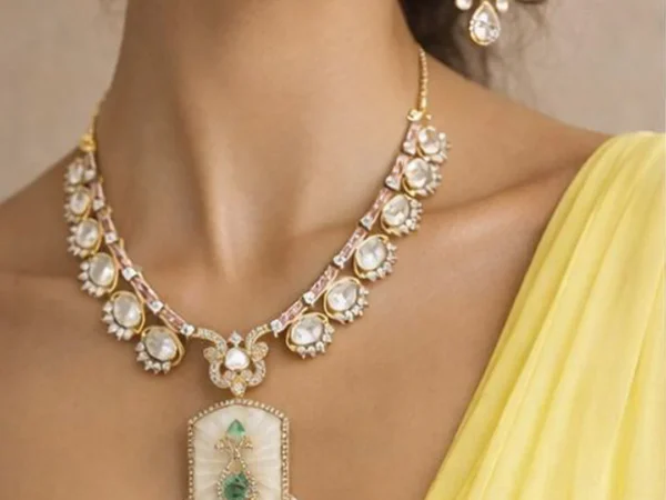 Shahi Noor Pendent Necklace Set | Aurevie luxe