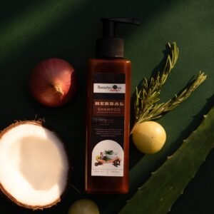 Herbal shampoo and conditioner set for natural hair care, strength, and smoothness.