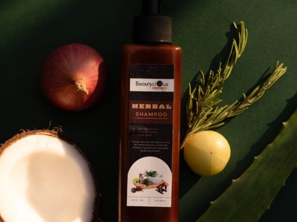 Herbal shampoo and conditioner set for natural hair care, strength, and smoothness.