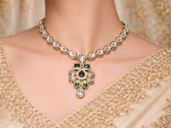Emerald Petal Minimal Necklace Set | Aurevie luxe