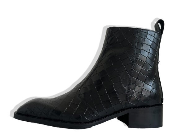 Men’s Black Crocodile Texture Chelsea Ankle Boots – Premium Leather Formal & Casual Boots for Men stepswift